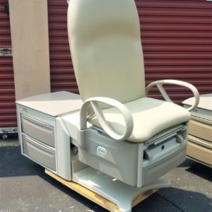 Brewer 6500 with armrest Creme Upholstery