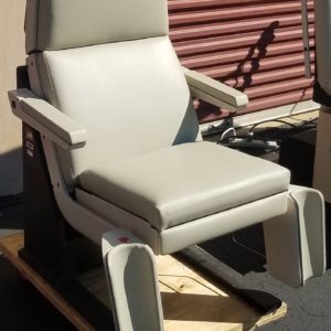 Midmark 415 with New Cream Upholstery (no pan or tray)