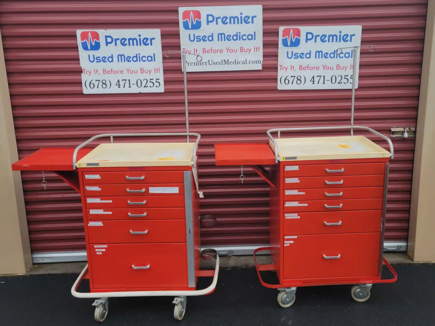https://premierusedmedical.com/wp-content/uploads/2022/07/New-Pic-Assorted-Red-Crash-Carts-Waterloo_-Blue-Bell_-and-MPD-Brand-_895.jpg.webp