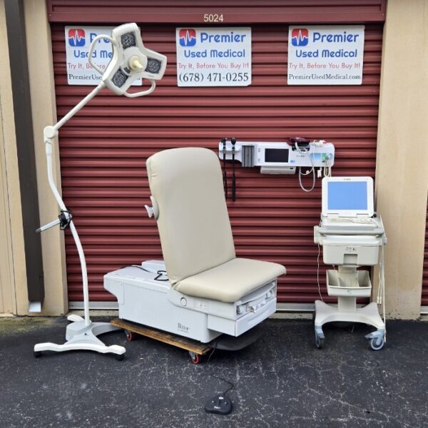 Exam Tables for Sale Electric Hydraulic Midmark Ritter 224 New Cream Upholstery