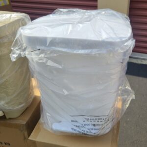 Brewer 32 Quart Garbage Can
