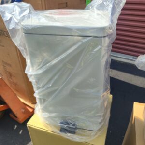 McKesson 32 Quart Garbage Can